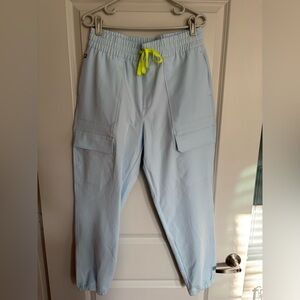 Figs Sierra Cargo Joggers in Open Skies size L